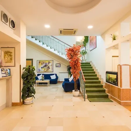 San Paolo 4* Nápoles